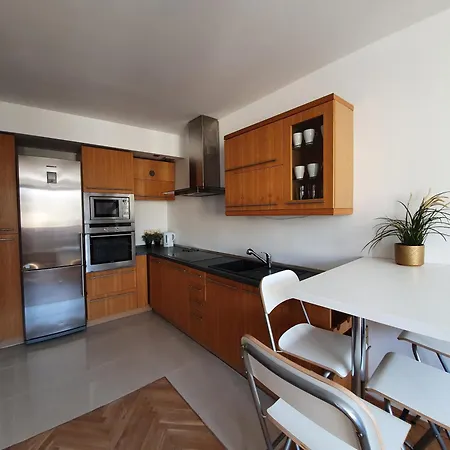 Przy Plazy & Parking Апартаменти