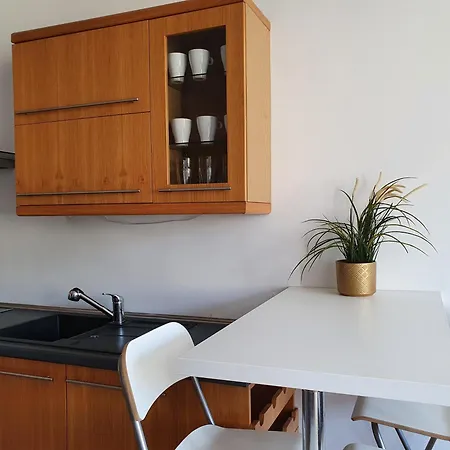 Przy Plazy & Parking Apartman